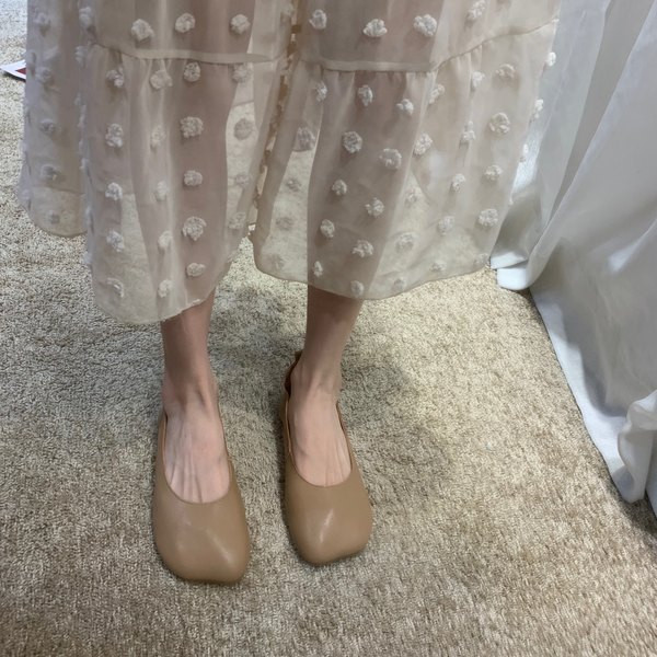 Ikdienas sieviešu ādas apavi ar plakanu zoli - vairākas krāsas