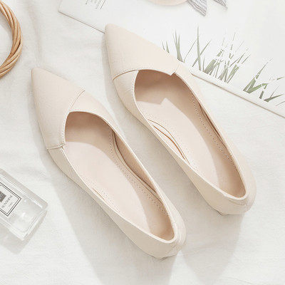 Asināts sieviešu apavu modelis ar 4,5 cm papēdi