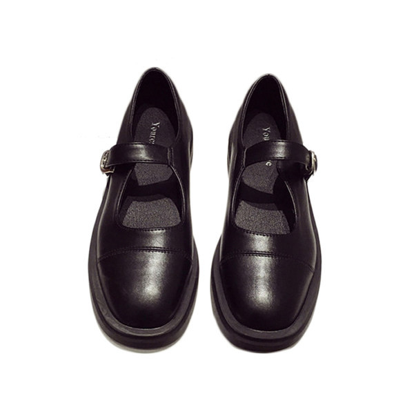 Parasta modeļa apavi ar eko ādas siksniņu un sprādzi