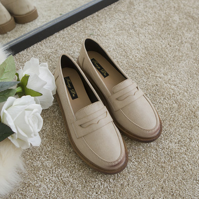 Ikdienas mokasīni no eko ādas vienkārša modeļa