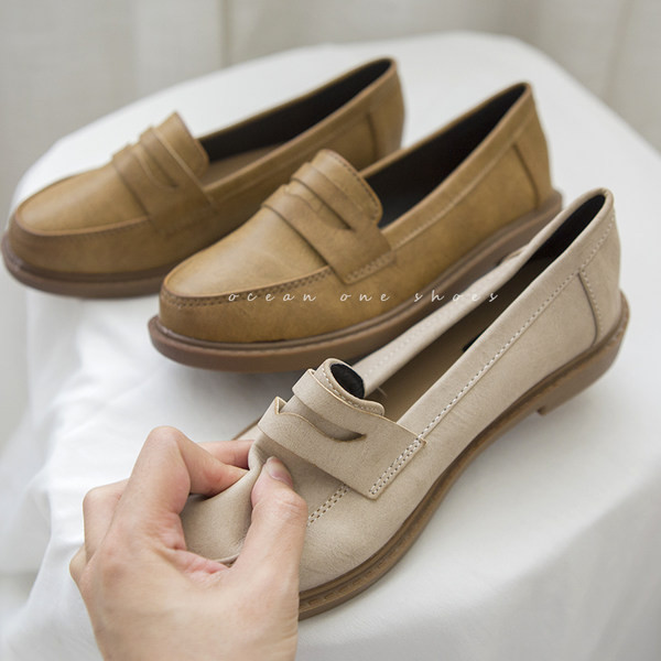 Ikdienas mokasīni no eko ādas vienkārša modeļa