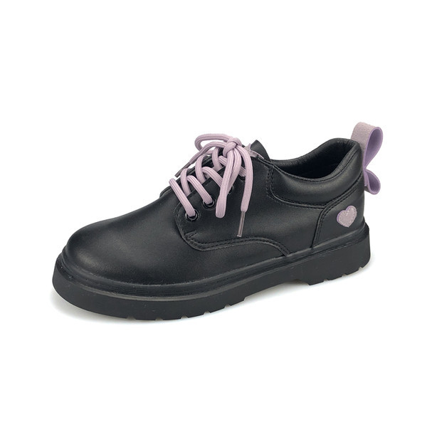 Sieviešu ādas apavi ar šņorēm divās krāsās