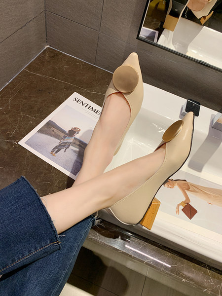 Sieviešu ikdienas apavi ar 3D elementu smailu modeli