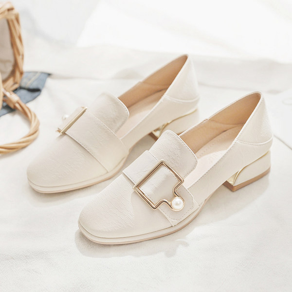 Pantofi moderni de dama din piele cu toc mic de 3,5 cm