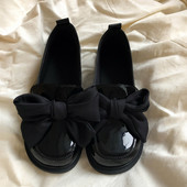 Sieviešu lakādas atsperu kurpes ar lentīti