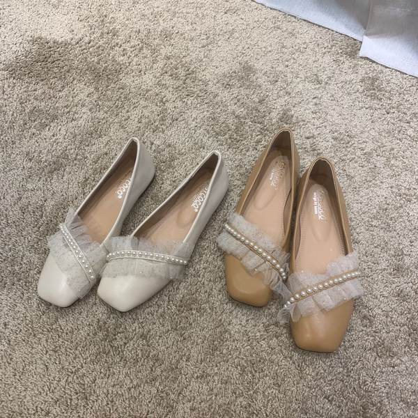 Ikdienas sieviešu apavi ar tillu un plakanu zoli