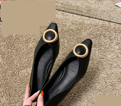 Naiste vabaajajalatsid metallist elementidega