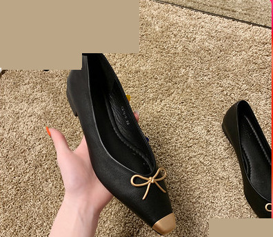 Naiste vabaajajalatsid metallist elementidega