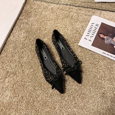 Ikdienas sieviešu apavu smails modelis - ar šņorēm