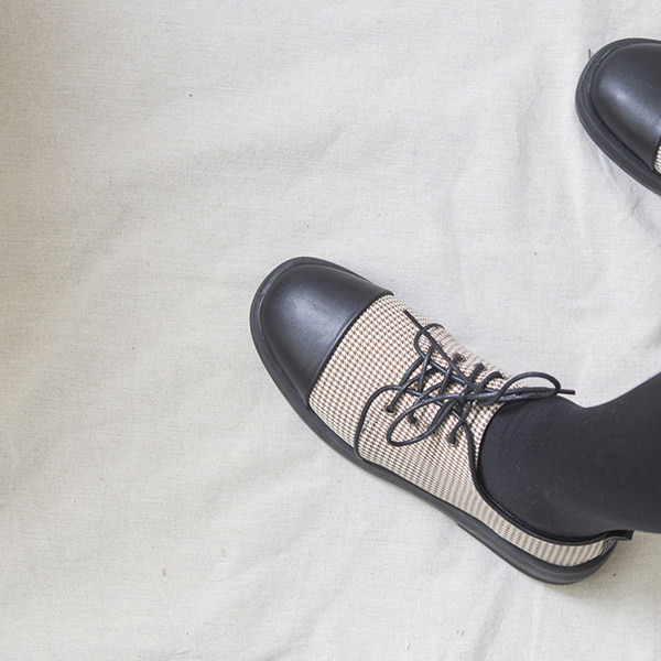 Ikdienas apavi no eko ādas un tekstila ar šņorēm