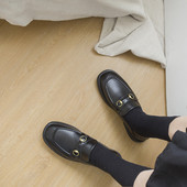 Ikdienas apavi, tīras eko ādas modelis ar metāla apdari