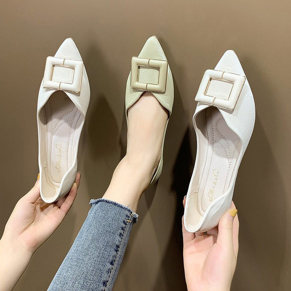 Modernas sieviešu smailas kurpes no eko ādas ar sprādzi