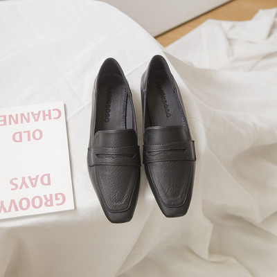 Ikdienas ādas mokasīnu smails modelis