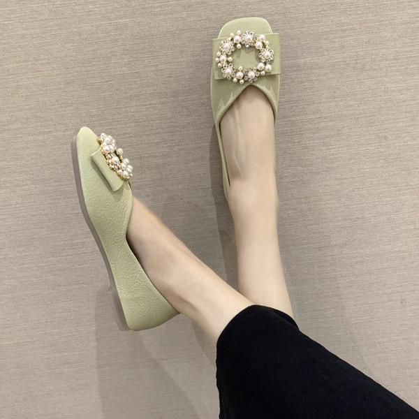 Sieviešu kvadrātveida kurpes ar pērlēm no eko ādas