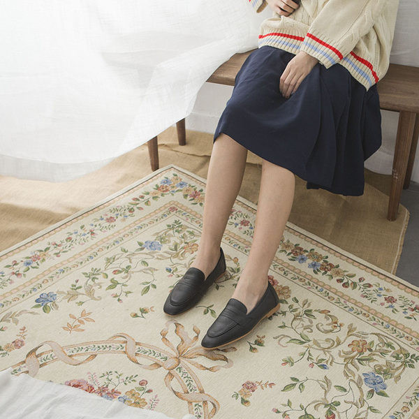 Model simplu de pantofi din piele ecologica cu talpa plate