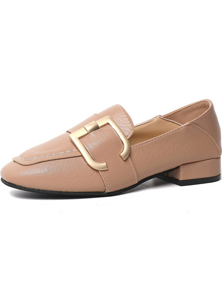 Sieviešu apavi no eko ādas ar metāla elementu