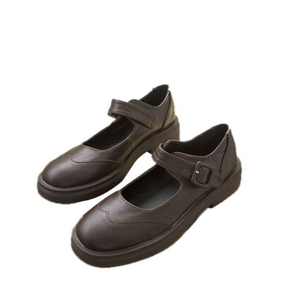 Sieviešu ikdienas apavi no eko ādas ar siksniņu un sprādzi