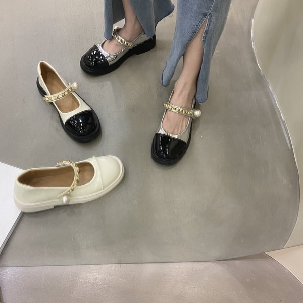 Pantofi moderni de dama cu talpa plate si perle in mai multe culori