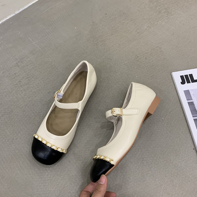 Jauns sieviešu mākslīgās ādas apavu modelis ar sprādzi