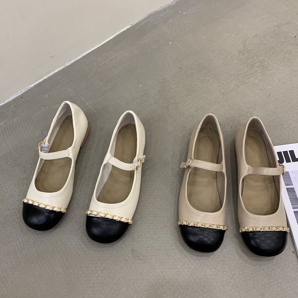 Jauns sieviešu mākslīgās ādas apavu modelis ar sprādzi