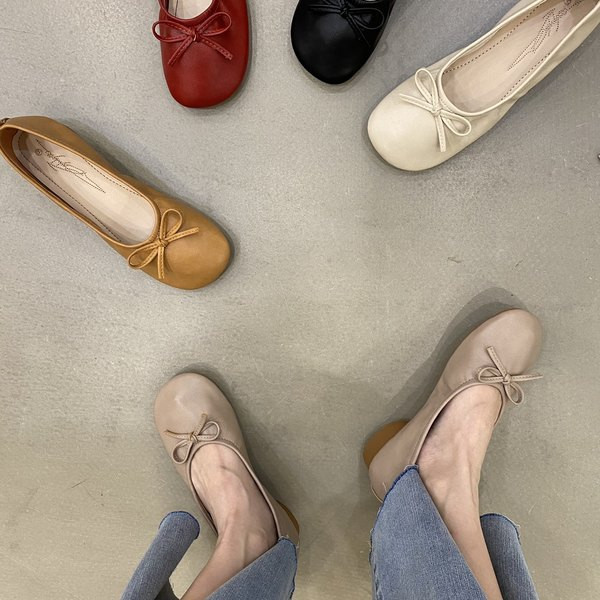 Ikdienas sieviešu apavi ar lentīti vairākās krāsās - mākslīgā āda