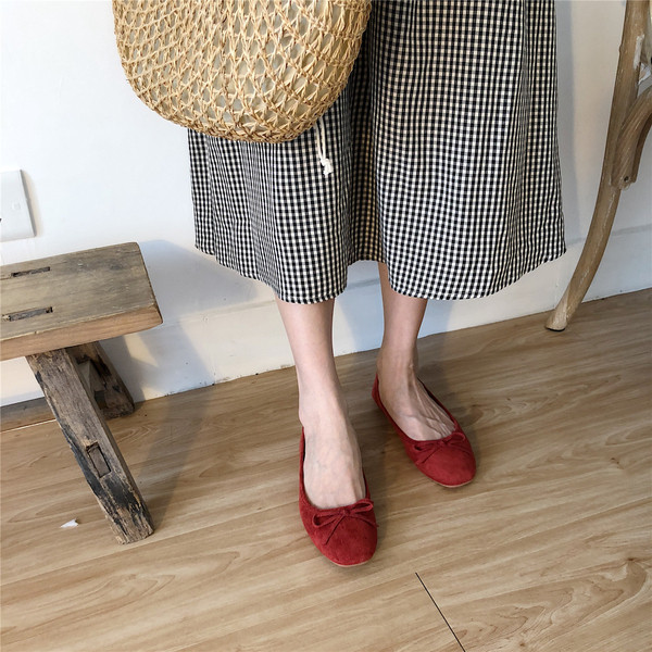 Lameda talla ja paelaga naiste kingade uus mudel