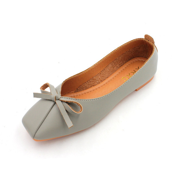 Sieviešu ikdienas ādas apavi ar lentīti piemēroti pavasarim