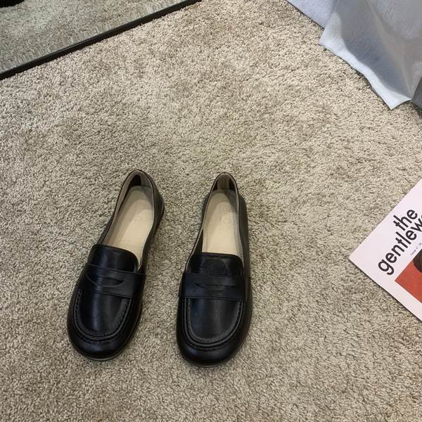 Dámske ležérne topánky z umelej kože s plochou podrážkou v niekoľkých farbách