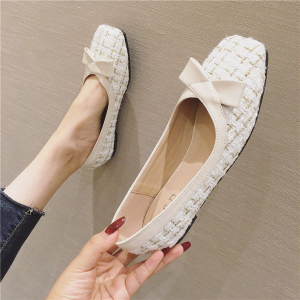 Sieviešu ikdienas apavi ar lentīti - balti un melni