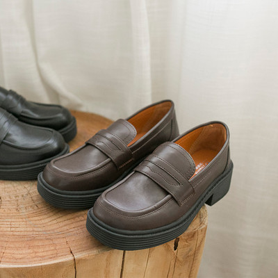 Pantofi rotunzi casual din piele ecologica model uni potriviti pentru primavara