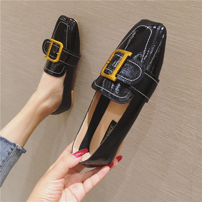 Sieviešu modernie apavi ar metāla apdari piemēroti pavasarim trīs krāsās