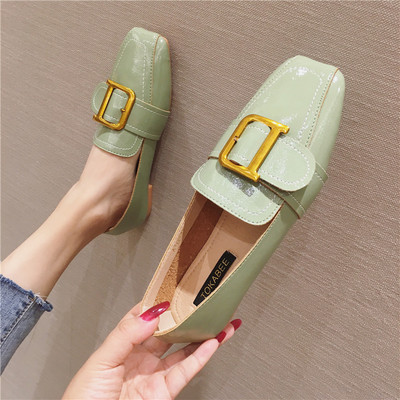 Sieviešu modernie apavi ar metāla apdari piemēroti pavasarim trīs krāsās