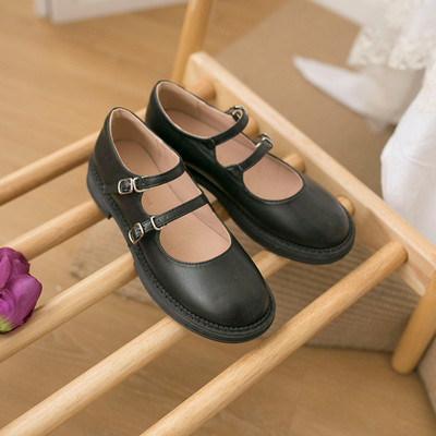 Ikdienas noapaļotas kurpes ar plānām lencēm un sprādzēm