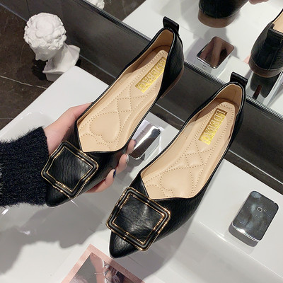 Sieviešu ikdienas apavi ar metāla elementu - eko āda