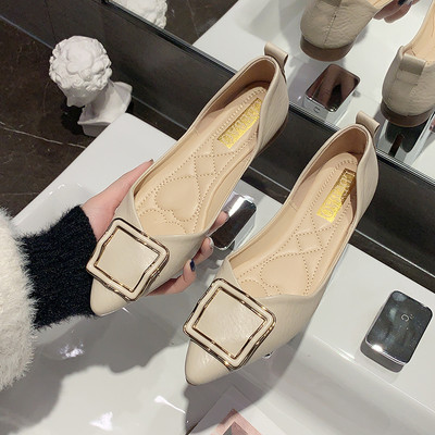 Sieviešu ikdienas apavi ar metāla elementu - eko āda