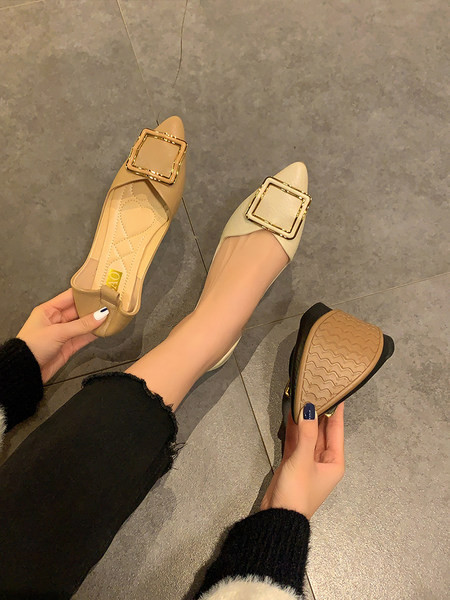 Sieviešu ikdienas apavi ar metāla elementu - eko āda