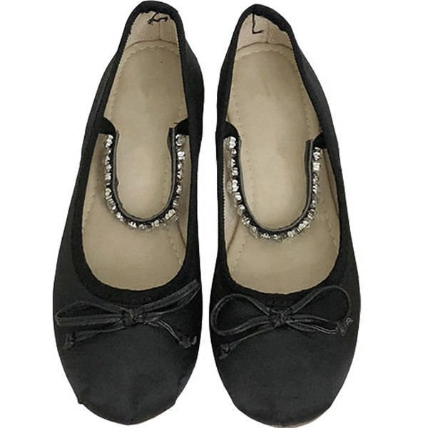 Modernas sieviešu kurpes ar akmeņiem un lenti