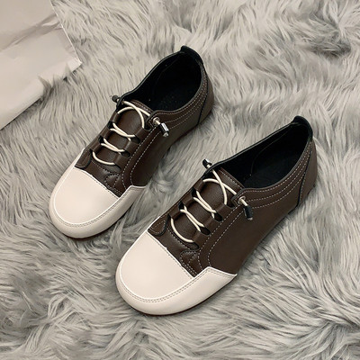 Sieviešu apavi ar britu stila mežģīnēm