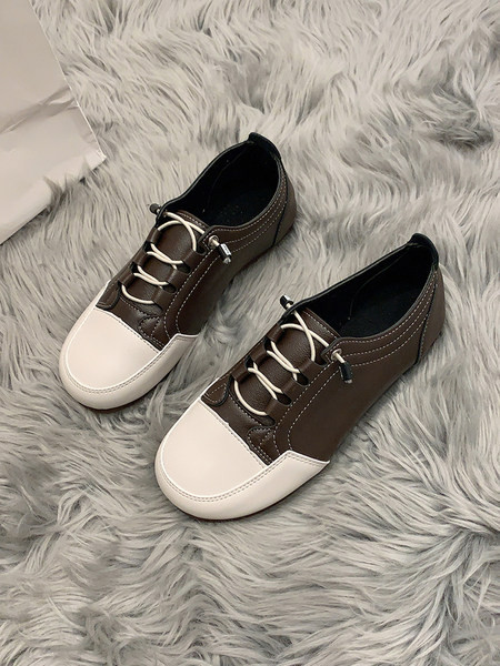 Sieviešu apavi ar britu stila mežģīnēm