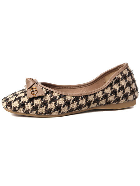 Sieviešu kvadrātveida kurpes ar lenti un metāla elementu