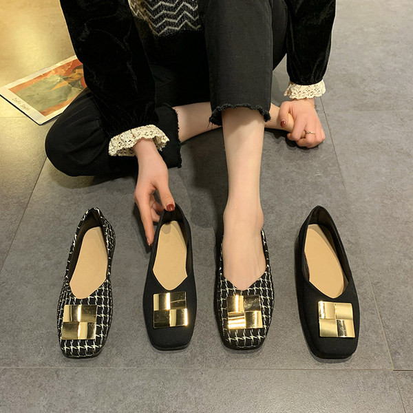 Jauns sieviešu ikdienas apavu modelis ar metāla sprādzi divās krāsās