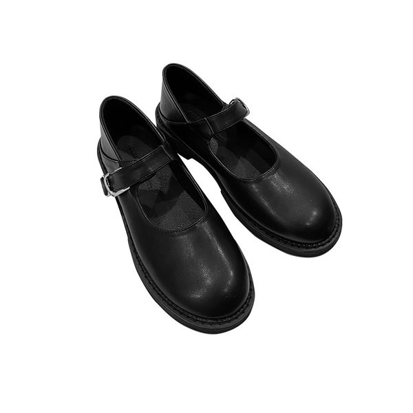 Vabaajalised ümarad kivide kaunistusega kingad