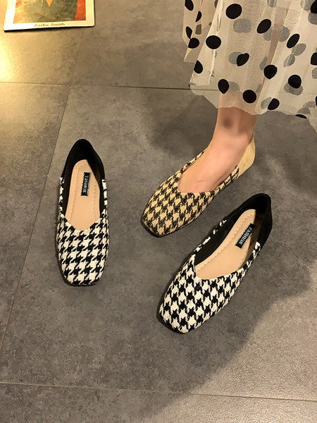 Sieviešu ikdienas apavi ar kvadrātveida formu