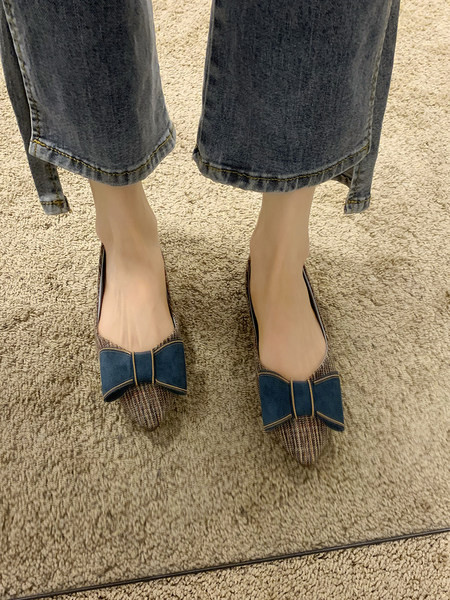 Sieviešu neslīdoši noapaļoti apavi ar lentīti