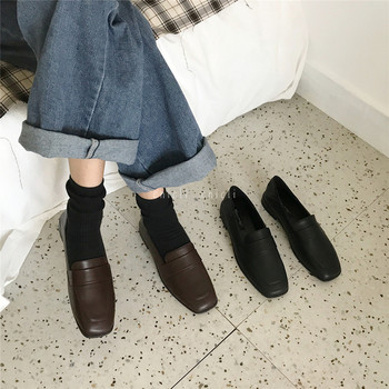 Дамски кожени обувки ретро стил-в два цвята