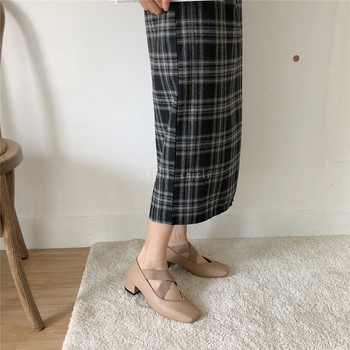 Дамски обувки с ластици и дебел ток - ретро стил