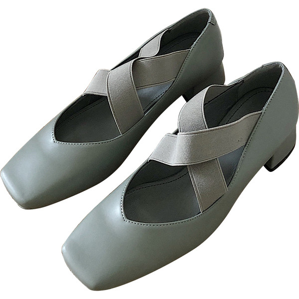 Μοντέρνα γυναικεία παπούτσια με ελαστικά και χοντρά τακούνια