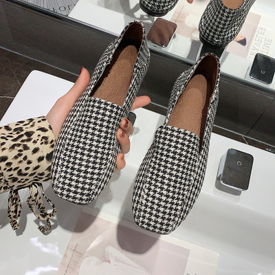 Sieviešu rūtaini apavi ar neslīdošu zoli