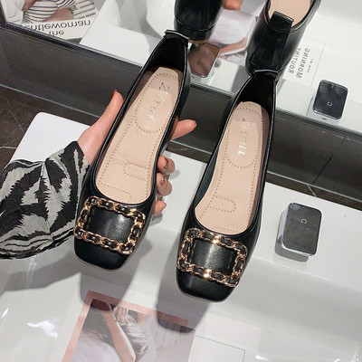 Sieviešu apavi no eko ādas ar metāla elementu vairākās krāsās