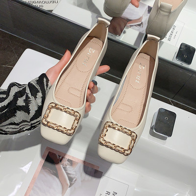 Sieviešu apavi no eko ādas ar metāla elementu vairākās krāsās